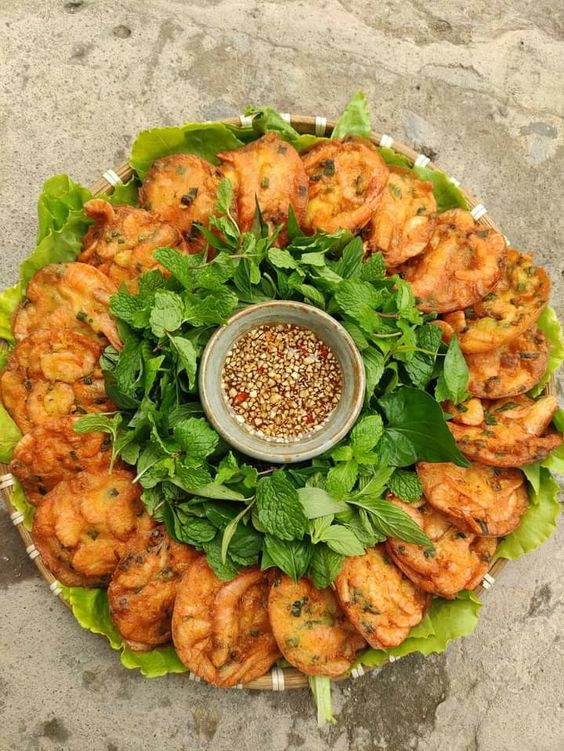 Tuyển gấp 1 cô chuyên chăm bé ( ĐI LÀM BAO ĂN Ở LẠI A )