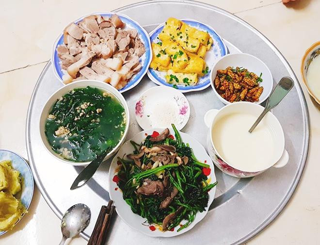 Cần tìm một cô giúp việc nhà, nhà trệt rộng. Bình Tân