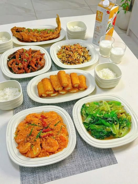 TUYỂN CÔ CHĂM BÀ NHÀ CÓ MÌNH BÀ. 💰 Lương:  14.000.000/tháng