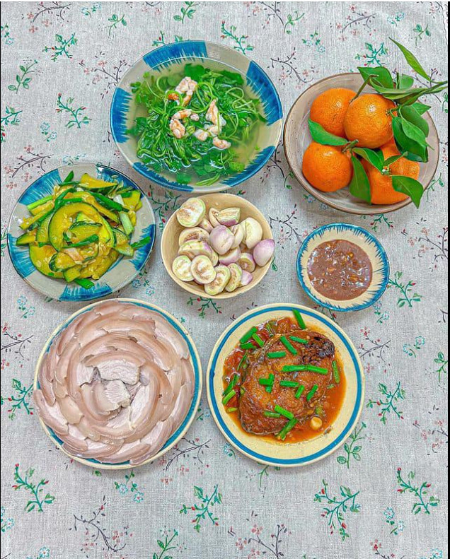 NẤU ĂN CHO GIA ĐÌNH Ở QUẬN 2(CẦN NGƯỜI Ở LẠI)