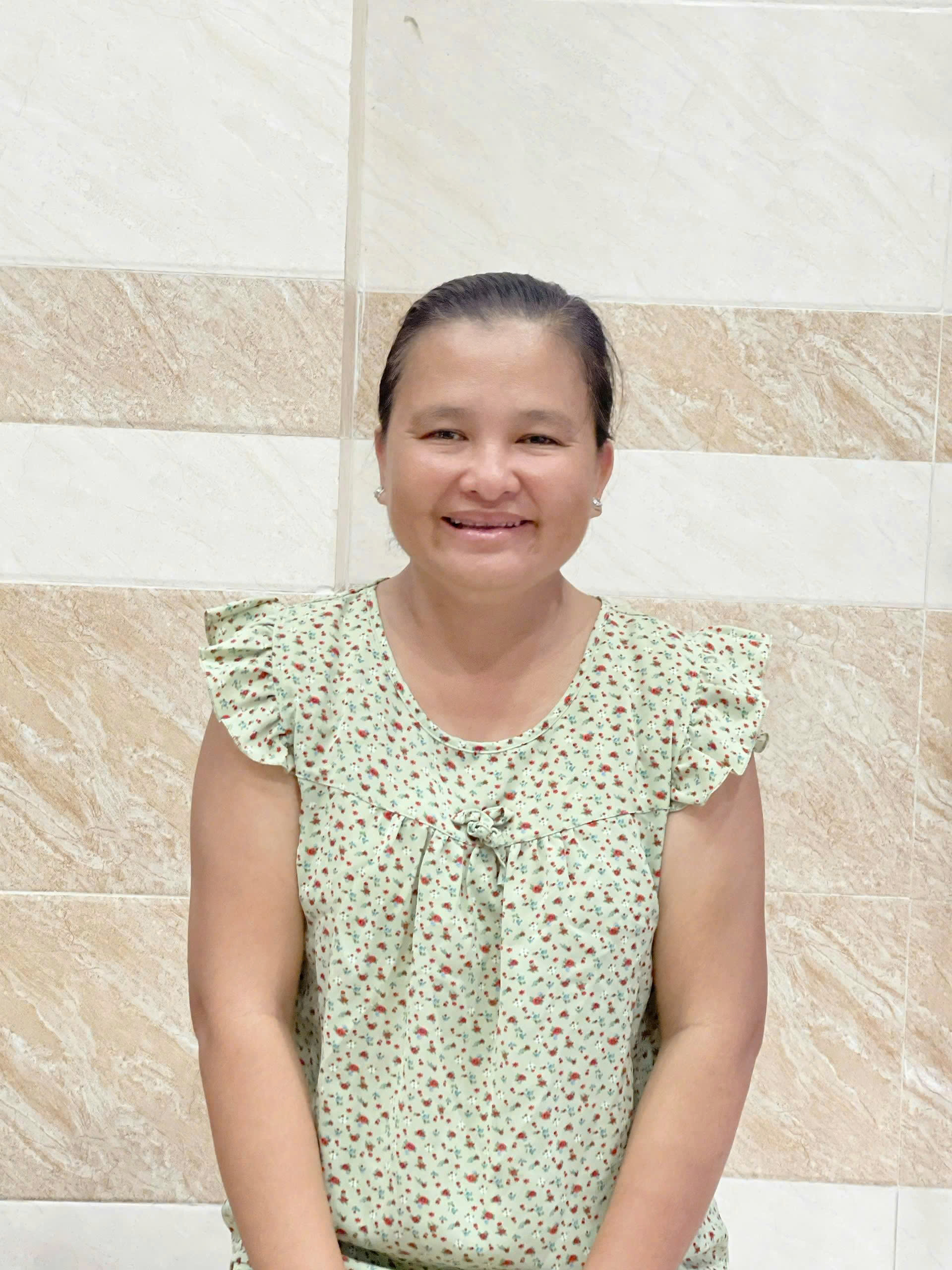 Chị   PHẠM TUYẾT LOAN   Sinh năm 1981    Quê: Tiền Giang