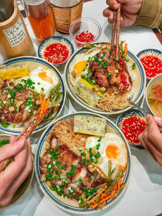 Tuyển gấp 1 cô chăm bé giỏi đi làm bao ăn ở lại ạ