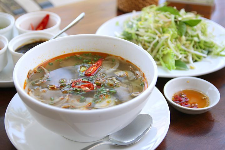 QUẬN 1 GẦN NHÀ THỜ ĐỨC BÀ EM CẦN CHỊ GIÚP VIỆC Ở LẠI ĐƯỢC (BAO ĂN Ở)